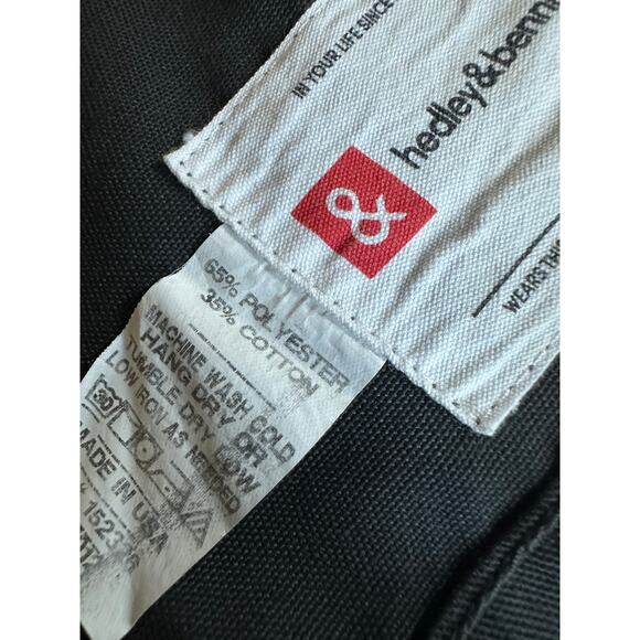 Hedley & Bennett Bistro Apron Charcoal Gray with Maroon Straps - Picture 9 of 10